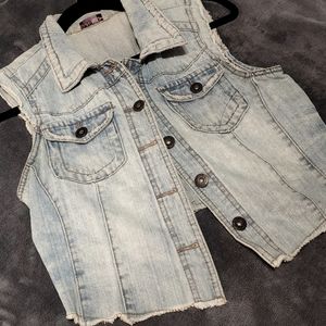 ** DONATED ** Denim Vest